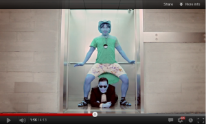 PSY YouTube 300x181 Solución para el color azul en los vídeos de Youtube.